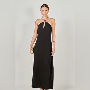 Endless Rose Elegant Black Strapless Gown
Brand new with tags!